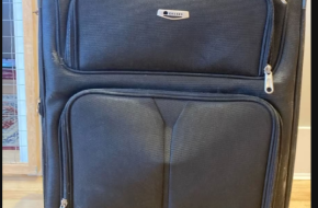 Suit case (Fairfield)